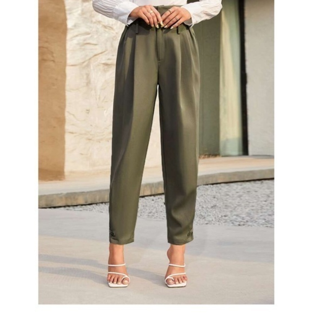 NWT BB Dakota Womens Green Chinos Slacks Pants size 8